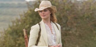 Margot Robbie Faked Her Own Death By Covering Herself In Ketchup, Sprawled N*ked On The Tiles To Get Rid Of Babysitter She Didn’t Like Until She Ran Away: “It Was Worth The Wait Oh Yeah” Margot Robbie Faked Her Death To Get Rid Of Babysitter