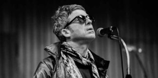 Noel Gallagher's had black eye, cut face whilst brushing his teeth