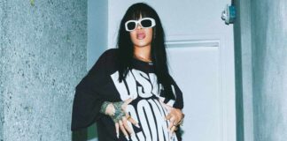 Rihanna breaks Spotify record; first female singer with 10 songs crossing billion streams