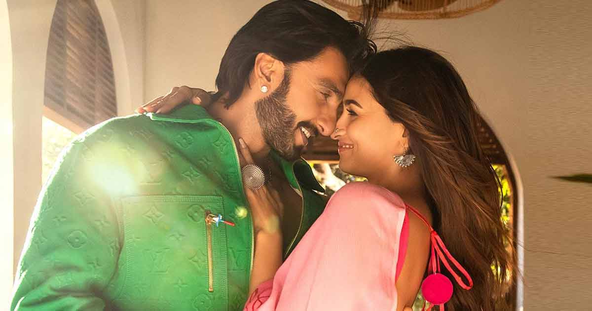 Adopt Ranveer Singh and Alia Bhatt's fashion choices from Rocky