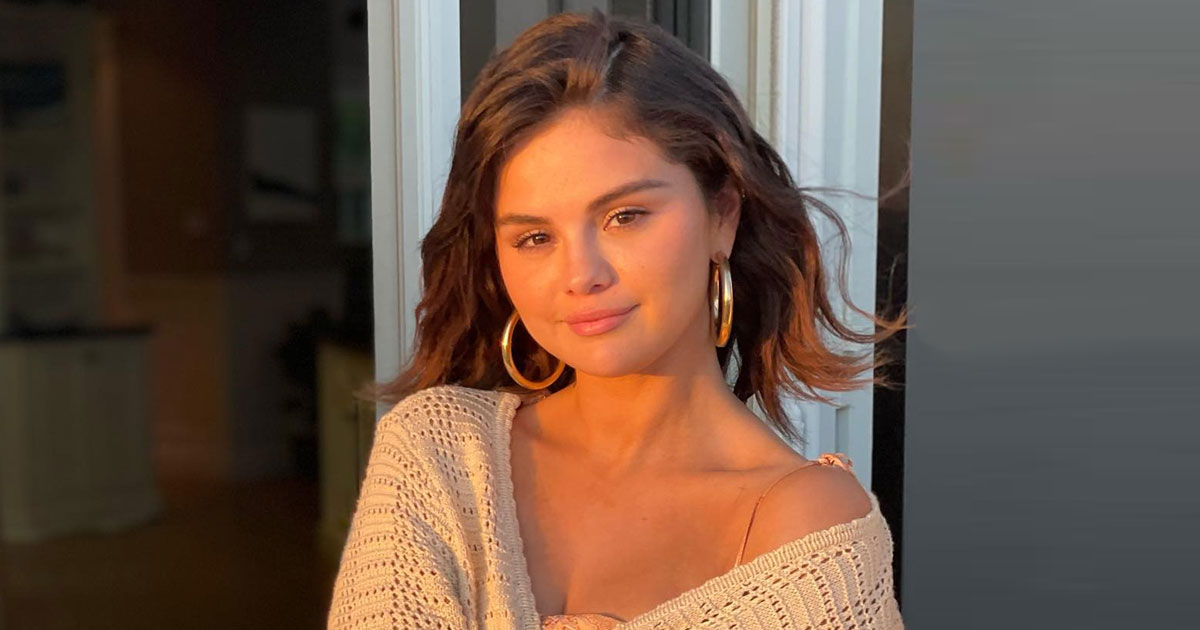 Selena Gomez Turns Into Rustic Yet Chic Cowgirl Flaunts Her Busty Assets In An One-Shouldered Tight Fitting Top Looking Sweet As A Pie!