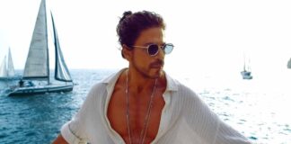 Shah Rukh Khan Breaks Silence On Fake Booking Tickets Scam Of Pathaan, Roars A Sarcastic AF Reply To A Fan Who Asks “Apni Movie Ki Ticket Khud Hi Khareed Lete Ho?” Shah Rukh Khan Breaks Silence On Fake Booking Tickets Scam Of Pathaan, Roars A Sarcastic AF Reply To A Fan Asking "Apni Movie Ki Ticket Khudi Khareed Lete Ho?"