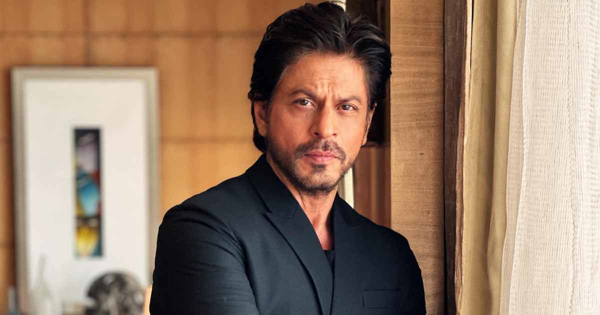 Shah Rukh Khan Once Said "Don't Overestimate The Power Of Television Journalism" For Calling TV Journalists 'Smart'