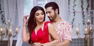Sharad Malhotra explains why his on-screen kisses with Akanksha Puri look real