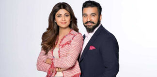 Shilpa Shetty’s Husband Raj Kundra Turns 144p Bane With A $200+ Cosplay Mask & A Led Bag, Netizens Say “Logo Ke Paas Shoes…” Shilpa Shetty's Husband Raj Kundra Turns 144p Bane With A Cosplay Mask Carrying A 16K+ Worth Led Bag, Netizens Troll - Check Out