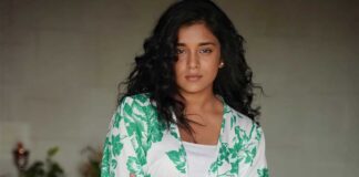 Sumbul Touqeer Khan stuns viewers with her determined, powerful first look in 'Kavya'