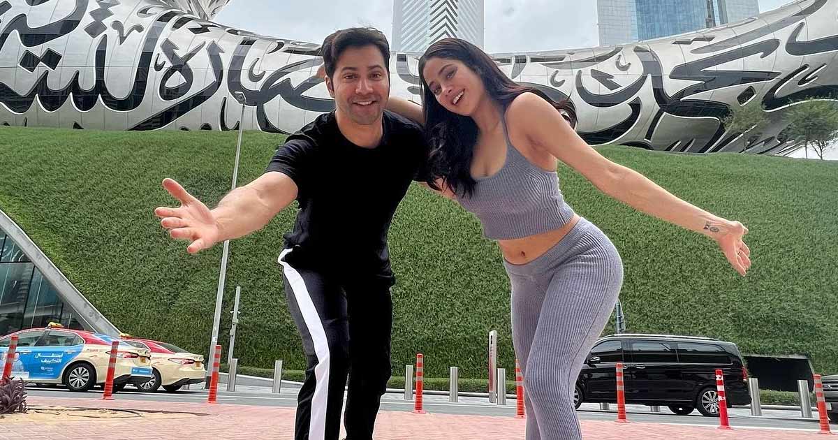 Varun Dhawan, Janhvi Kapoor surprise fans at special screening of 'Bawaal'