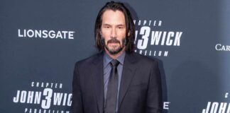 When Keanu Reeves & His Band Performed While The Audience Threw Beer Bottles At Them