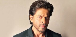 When Shah Rukh Khan Wrapped A Python On His Neck As A Gesture, Leaving His Fans Worried