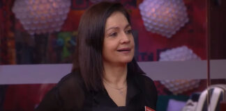 Pooja Bhatt Finally Breaks Silence On Using Phone Rumours In Bigg Boss OTT 2, Says “I Realised We Don’t Need In Real Life” Bigg Boss OTT 2 Finalist Pooja Bhatt Breaks Silence On Allegedly Using Mobile Phone Inside The House