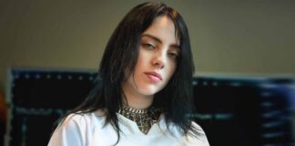 Billie Eilish flies in economy on commercial airline, gets praised