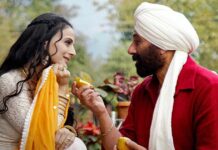 Box Office - Gadar 2 is MIND BLOWING on Sunday, hits a half century and enters 100 Crore Club in style