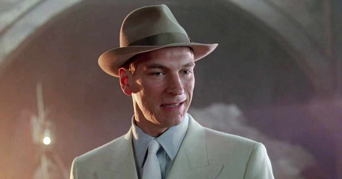 Hikers who found body of Julian Sands recount 'chilling' experience