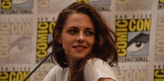 When Kristen Stewart Revealed “I Didn’t Go Out In My Underwear Anymore” Reacting To Her Internet-Breaking Pot-Smoking Leaked Pictures With Ex-Boyfriend Kristen Stewart’s Pictures Of Smoking Pot At 18 With Ex-Boyfriend Changed Her Daily Life Instantly