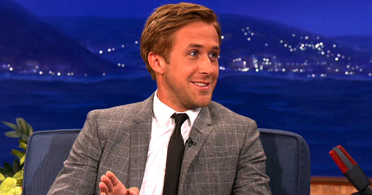 Ryan Gosling helps elderly woman during beach outing with family