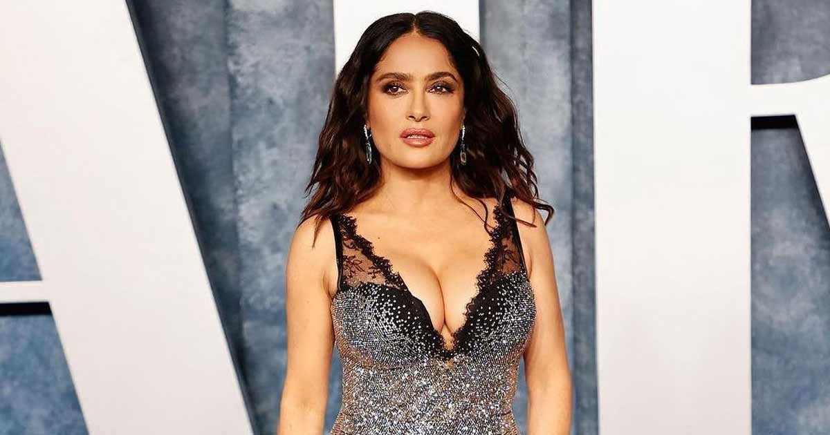 Salma Hayek Once Did A Raunchy Photo Shoot For A Lingerie Campaign & Looked Breathtaking!