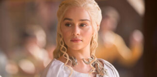 When Emila Clarke Reacted To P*rn Sites Going Down Because Of Game Of Thrones' S*x Scene - Read On
