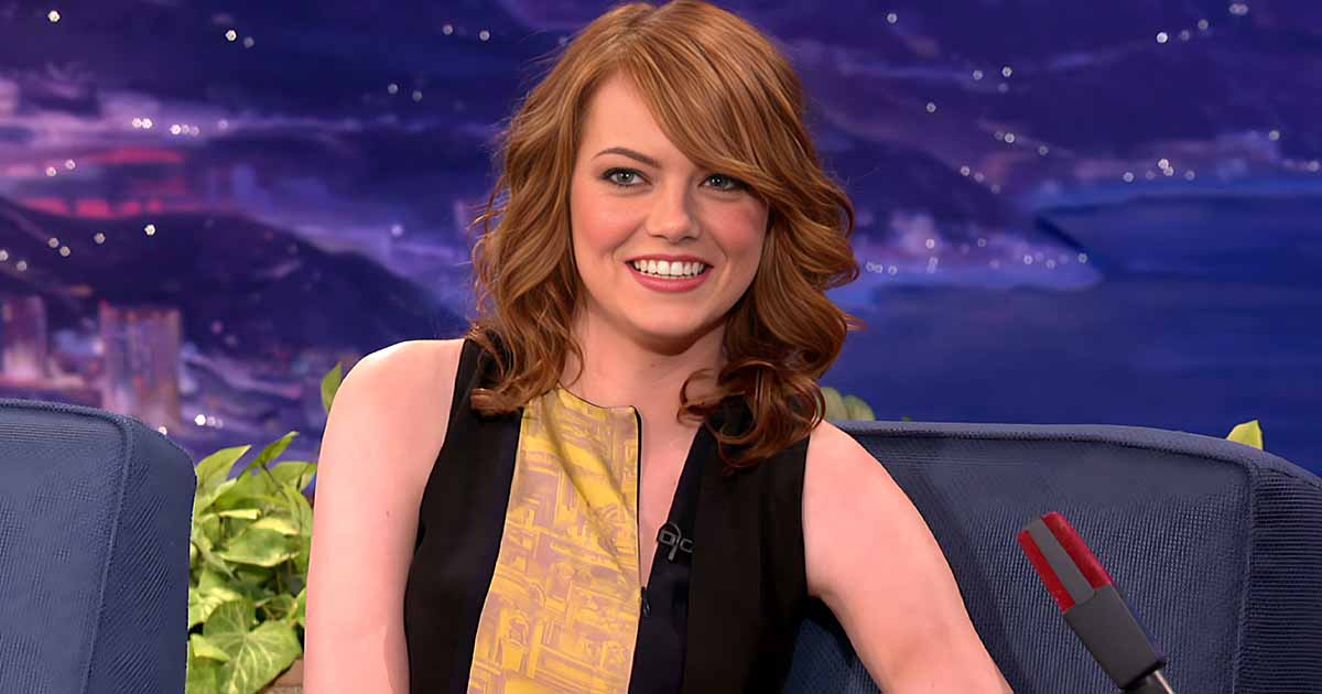 When Emma Stone Suffered A Bizarre Wardrobe Malfunction, Flashing Her Crotch Through A Ricky Slit On Oscars’ Red Carpet