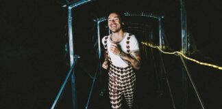 When Harry Styles Was Accused Of Applying ‘Sheep Placenta’ By A Dermatologist For A Healthy & Glowing Skin But The Singer Rubbished Rumours Saying, “This Is Very Strange…” When Harry Styles Was Alleged Of Using Sheep Placenta Mask By A Dermatologist, Leaving The Singer Stunned By Shocking Claim