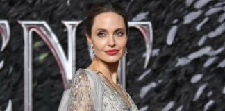 Angelina Jolie Embracing Her Punk Gothic Side In This Throwback Photoshoot