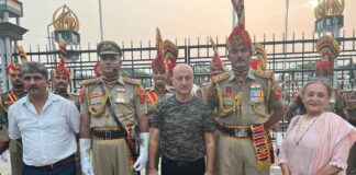 Anupam Kher visits BSF soldiers at Attari-Wagah border, salutes them at Beating Retreat