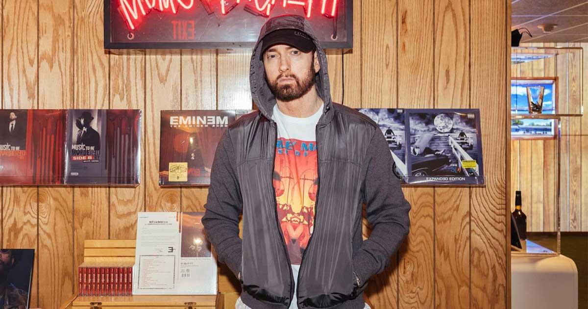 Eminem Fans Once Believed A Bizarre Theory That The Rapper Died In 2006 & Was Switched With A Clone