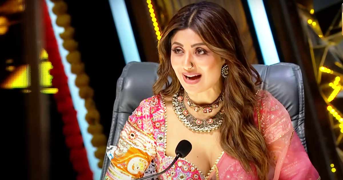 'IGT 10': Shilpa Shetty climbs up a crane to give her signature 'hunar salaam'