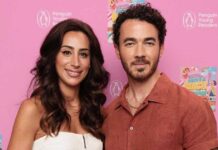Kevin Jonas wishes wife Danielle Jonas a happy b'day, writes 'How did I get so lucky?'