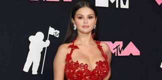 Selena Gomez Puts Her B*sty Cleavage On Display As She Dons A Symmetric Satin Corset