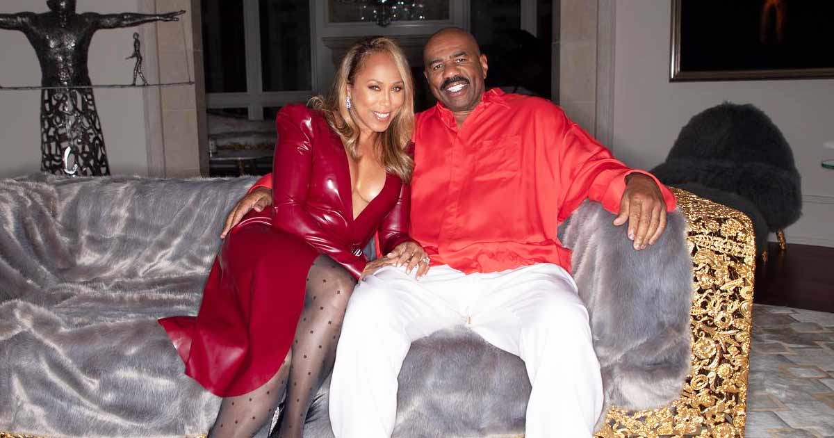 Fans go wild for Steve Harvey's stylish outfits