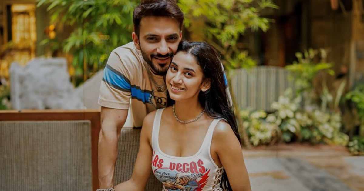 Ali Merchant Confirms Dating Andleeb Zaidi In An Adorable Post Of Them Together, Says “My Person 💕”