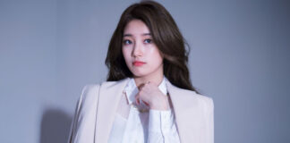 Bae Suzy's All-Black Ensemble Teamed Up With A Weird Pair Of Footwear Goes Wrong, Her Failed Attempt At Making Fashion Statement Gets Criticized