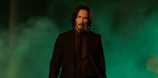 Keanu Reeves Gets Agitated With Constant Pestering Of A Fan To Get His Autograph, Says "You Don't See The F*cking Point"