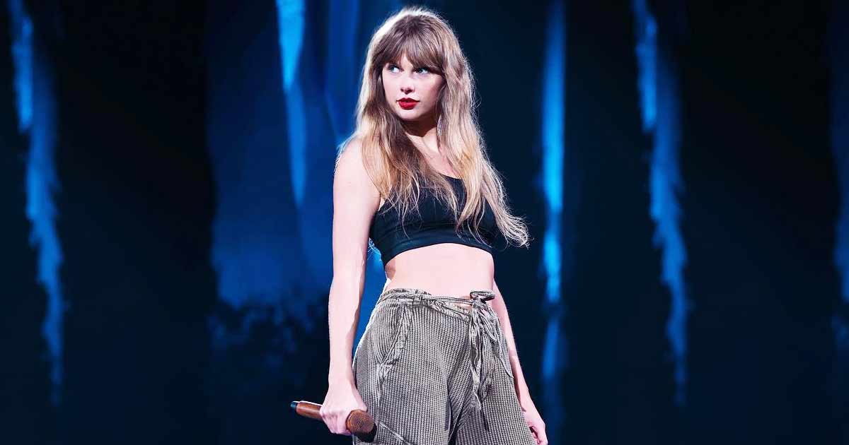 This Painting Of Taylor Swift Slaying In A Sheer Lace Gown Complete With A Lush Shawl Is Something We Could Only Imagine In Our ‘Wildest Dreams’