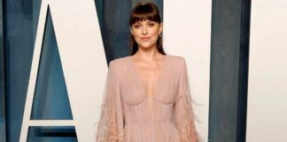 When Dakota Johnson Went Topless & Served Lewks In A White Furry Coat, Uff She Is A Woman Of Many Colors!