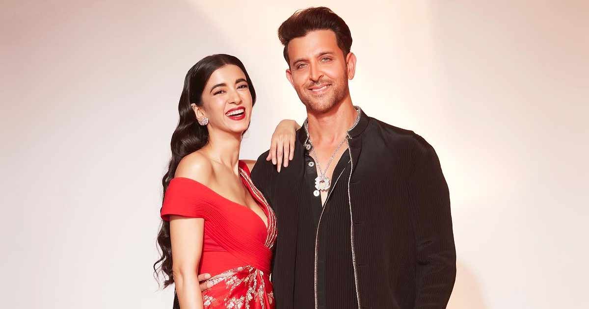 Hrithik Roshan Seals It With A Passionate Kiss With Girlfriend Saba Azad On  His Birthday, Haters Say “Blind Love Suna Tha Dekh Lia” As They Send Major  Couple Goals