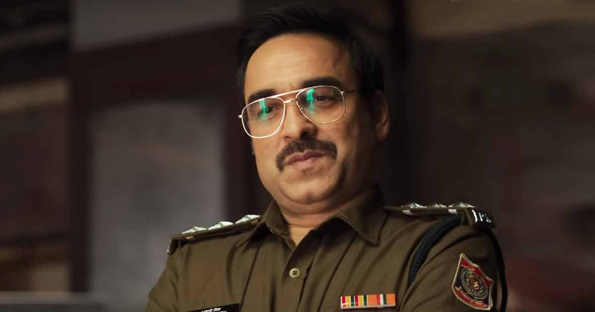 Murder Mubarak Movie Review