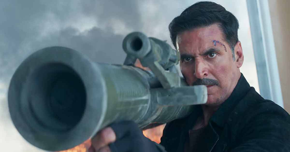Bade Miyan Chote Miyan Starcast Salary: Akshay Kumar's Reported Paycheck 1500% Higher Than Prithviraj, Tiger Shroff's Fee 22.5 Times Higher Than Sonakshi Sinha?