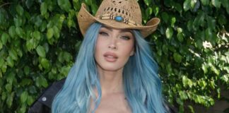 Megan Fox Trolled Over Blue Hair-Extensions
