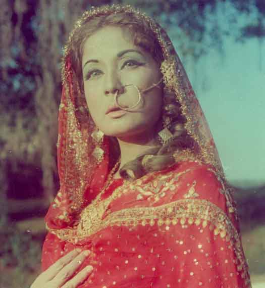 6 Bollywood Actress Who Impressed with Their Performances as 'Tawaifs' Before Manisha Koirala and Sonakshi Sinha in Heeramandi