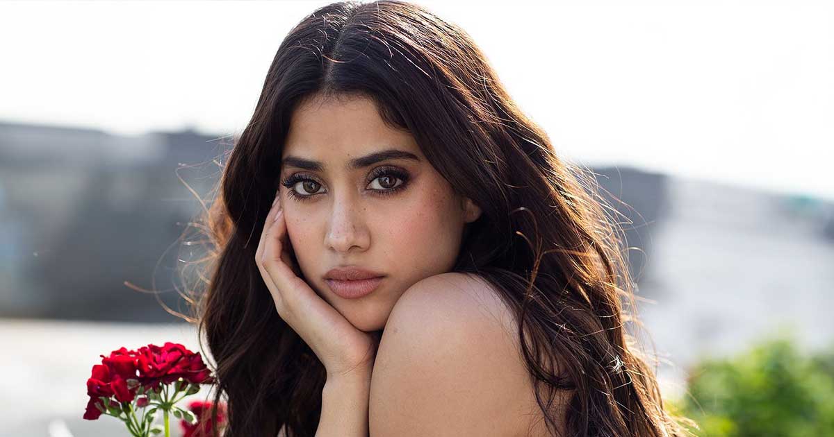 Janhvi Kapoor Looks Like A Goddess Of The Night In Her Latest Looks