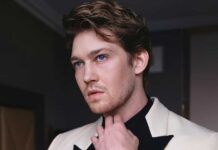 Joe Alwyn Discuss Intimate Scenes In Kinds Of Kindness With Emma Stone
