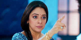 Rupali Ganguly trolled for filing defamation suit against daughter Esha Verma!