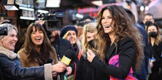 Sandra Bullock Donates $1 Million For Harvey Relief.