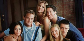 Lisa Kudrow Reveals How Friends Cast Made Real-Life Efforts To Develop Chemistry