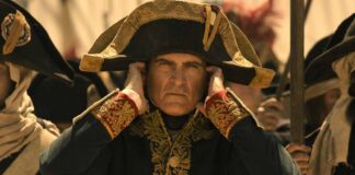 Did Joaquin Phoenix threated to quit Napolean?