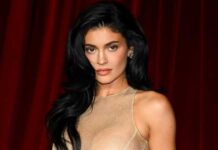 Kylie Jenner Sizzles