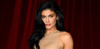 Kylie Jenner Sizzles