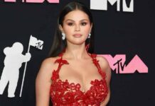 Selena Gomez Looks Gorgeous In A Mini Dress