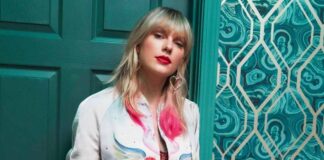Did fans spot a missing piece in Taylor Swift’s bling for Super Bowl?